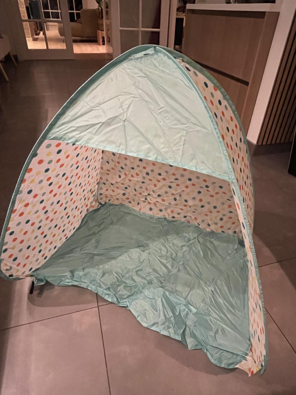 Pop-up strandtent van HEMA