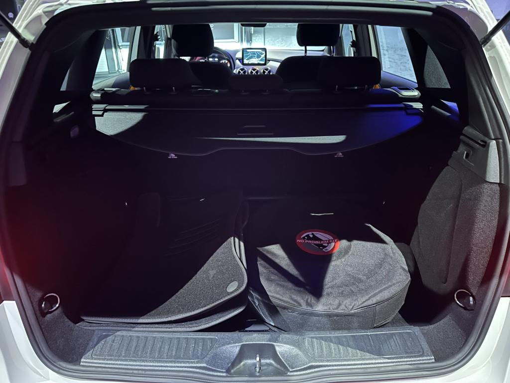 Mercedes-Benz B-Klasse 180 *nl-auto*camera*trekhaak*led*navi*