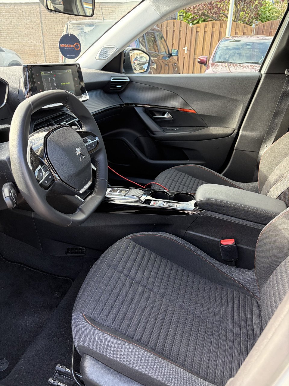 Prachtige Peugeot 2008 EV 50kWh 136pk 2022 Wit