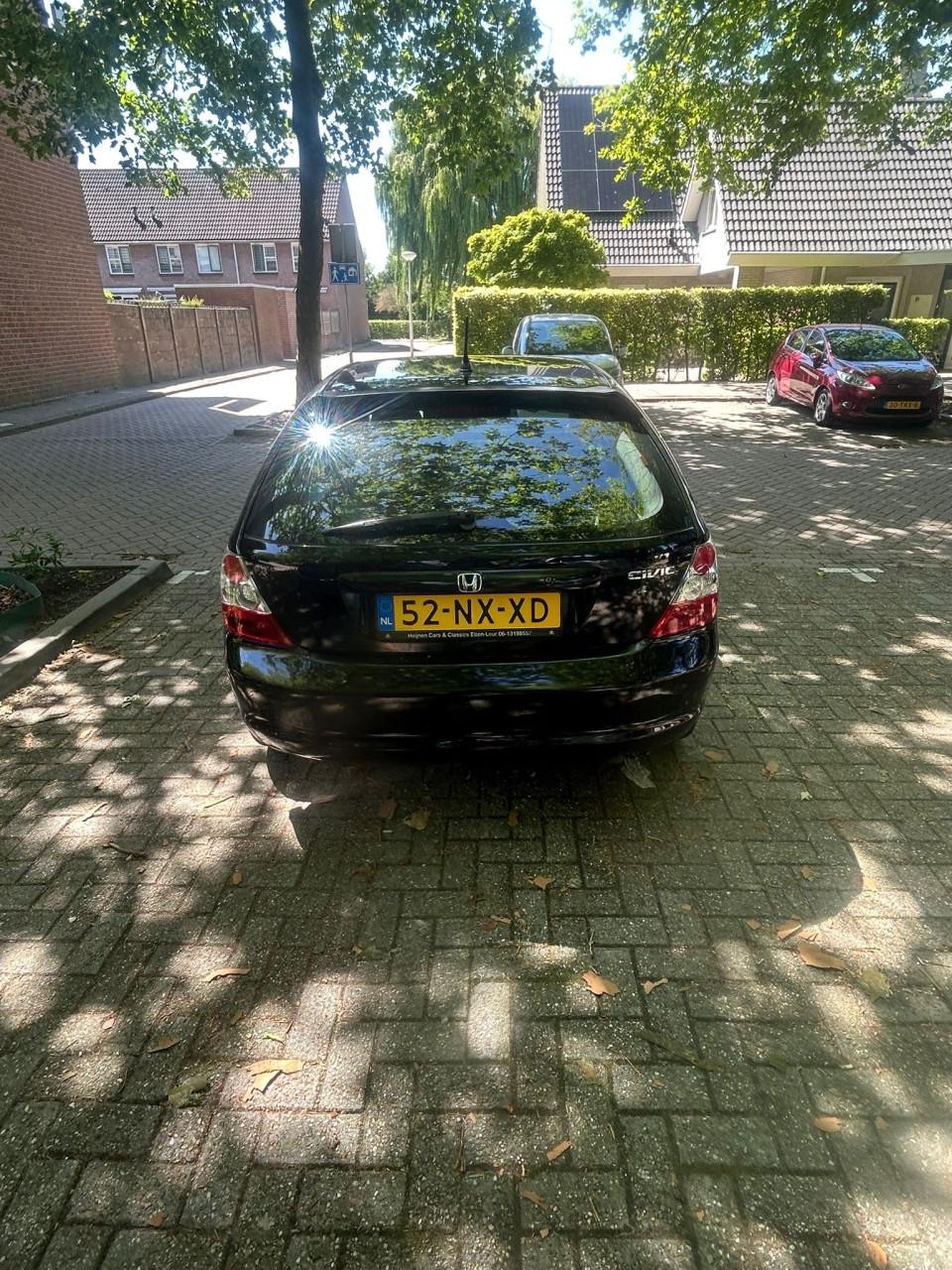 Honda Civic 1.4 I LS 3DR 2004 Zwart motor in top staat