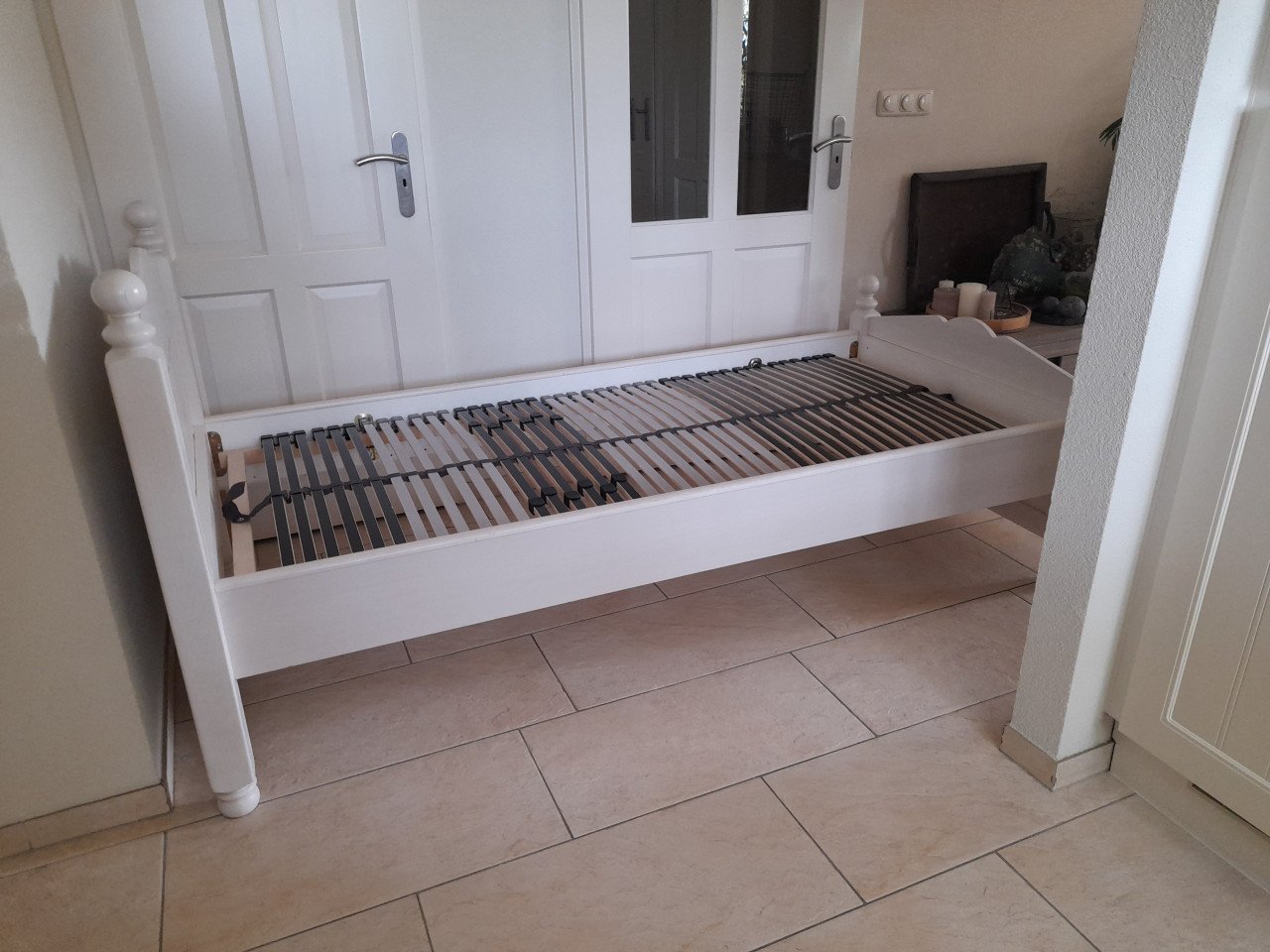 Wit Massief Houten Bed 90 x 200 (in goede nette staat )