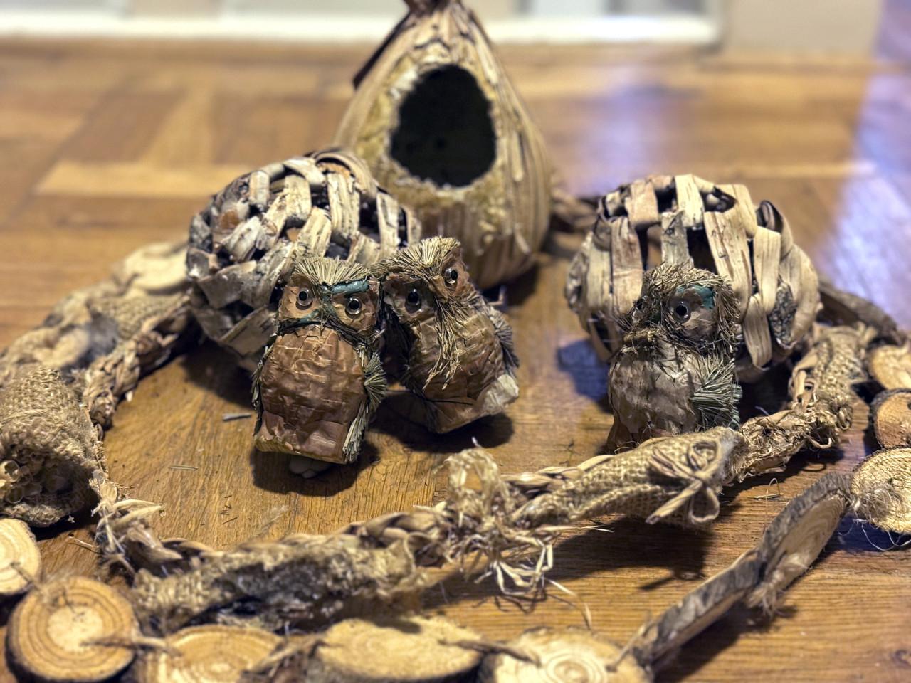 Kerstboom decoratie van natuurlijke materialen