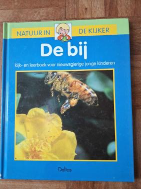 Boek 'de bij'