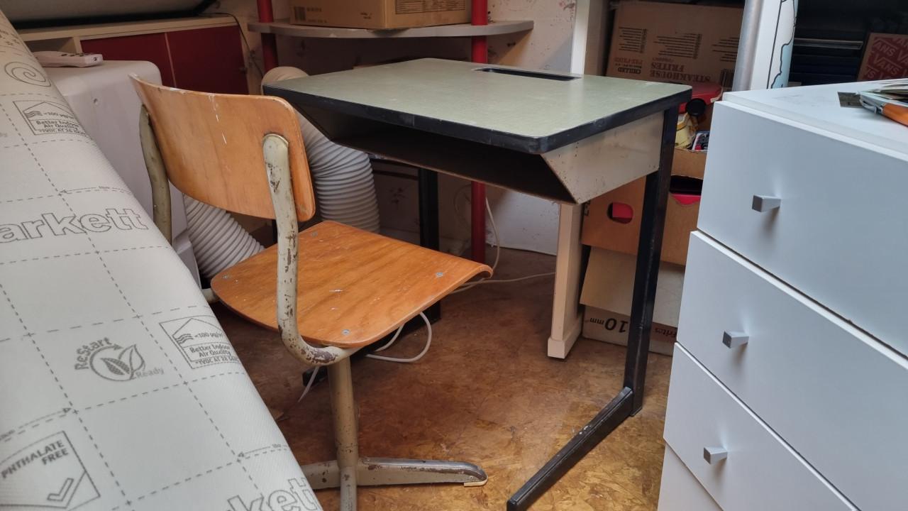 Schooltafeltje en stoeltje