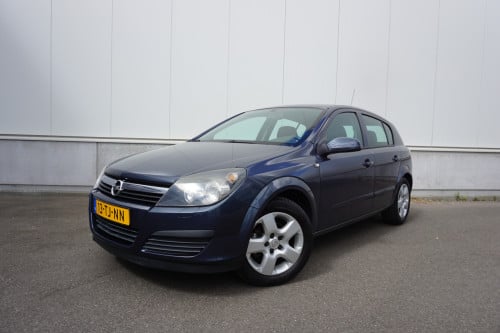 Opel Astra 1.4 Edition - Airco / Elekt. ramen / Cruise / Trekhaak / NAP