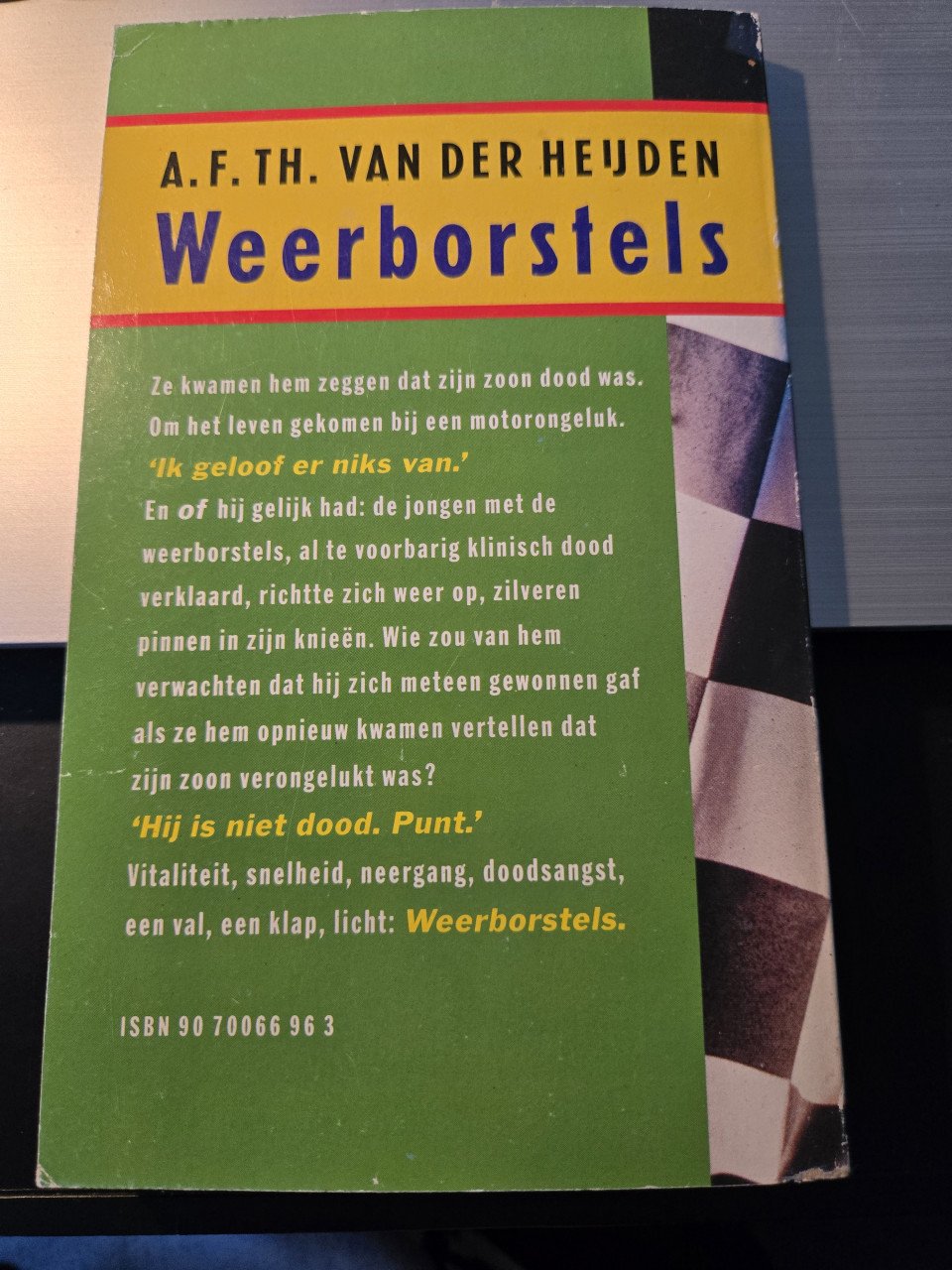 Boek: Weerborstels 1992, A.F.Th. van der Heijden