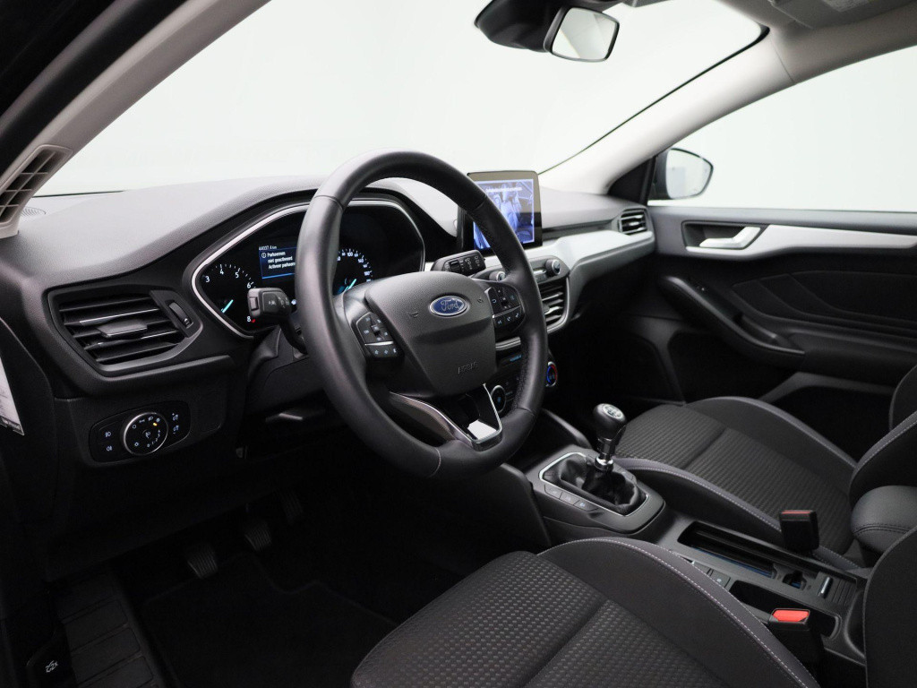 Ford Focus wagon 1.0 ecoboost hybrid trend edition business | cruise contro