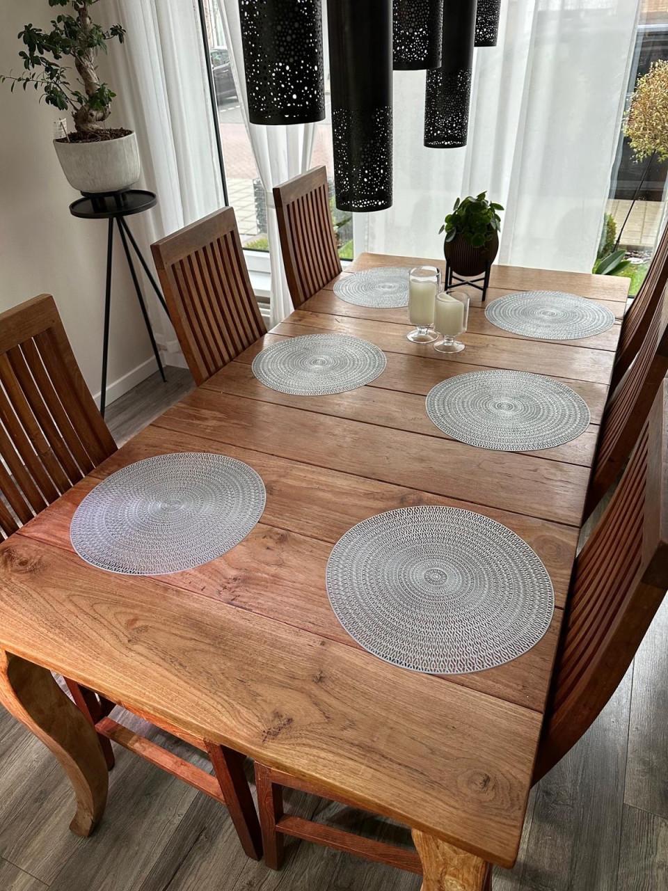 Eettafel 200x100x80 van teakhout met 6 stoelen