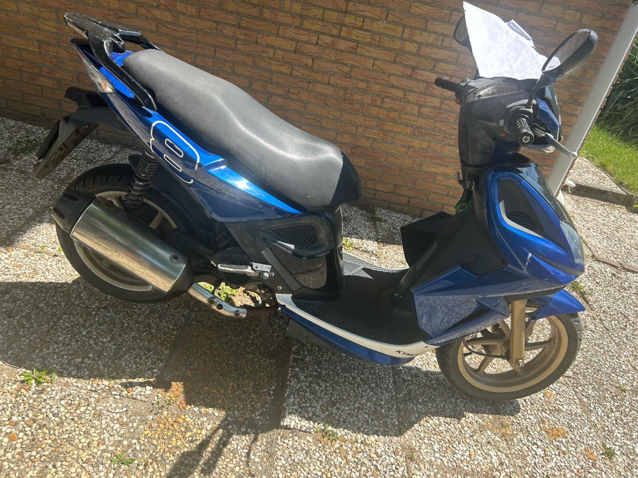 Kymco super8 geel kenteken