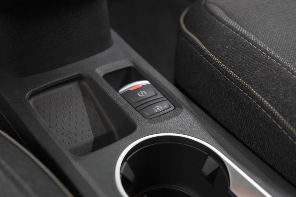 Renault Captur 1.6 e-tech full hybrid 145 techno | camera | navigatie | app
