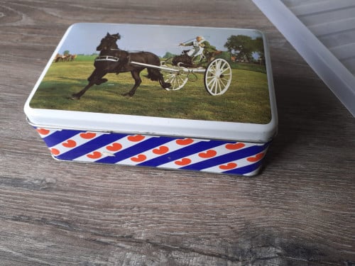 Blik Friesland, sjees, klederdracht, ringrijden