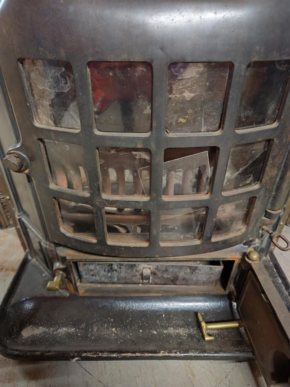 Antieke Kolen kachel