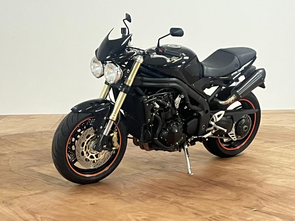 Triumph Speed Triple sport