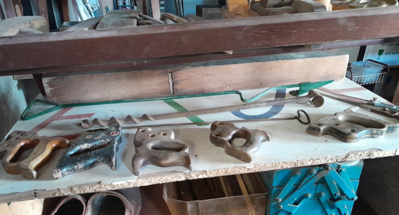 Divers oud gereedschap