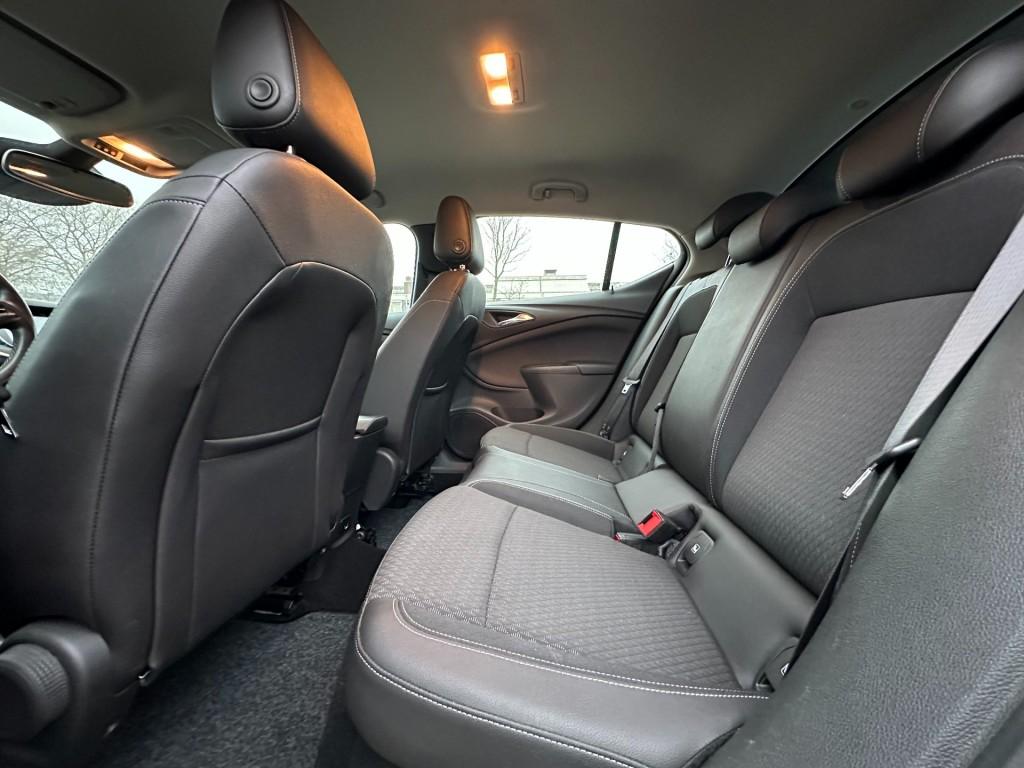 Opel Astra 1.4 innovation 18'' velgen trekhaak led dab+