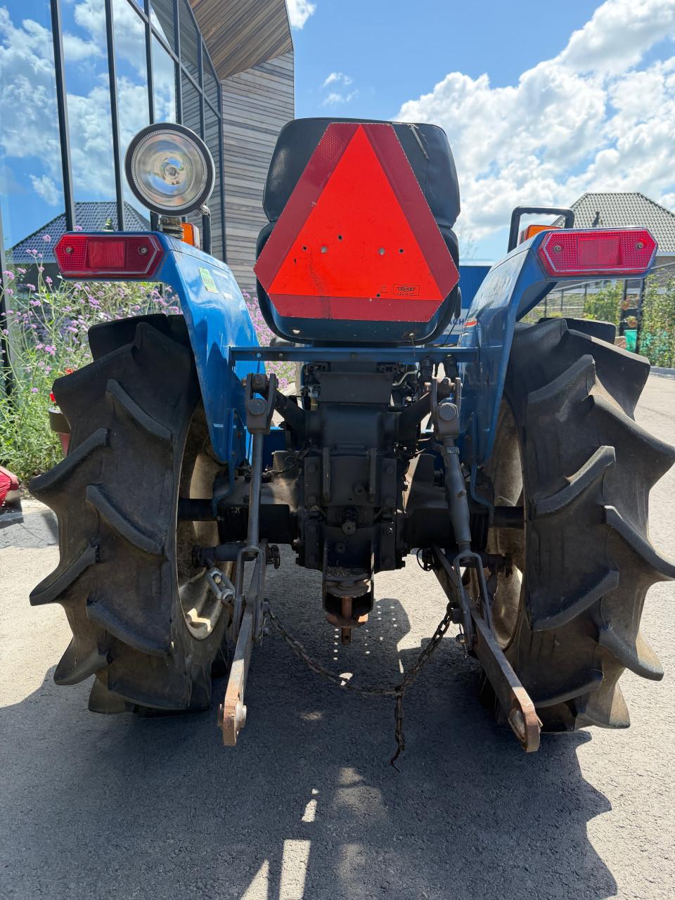 Iseki tu1700 mini-tractor