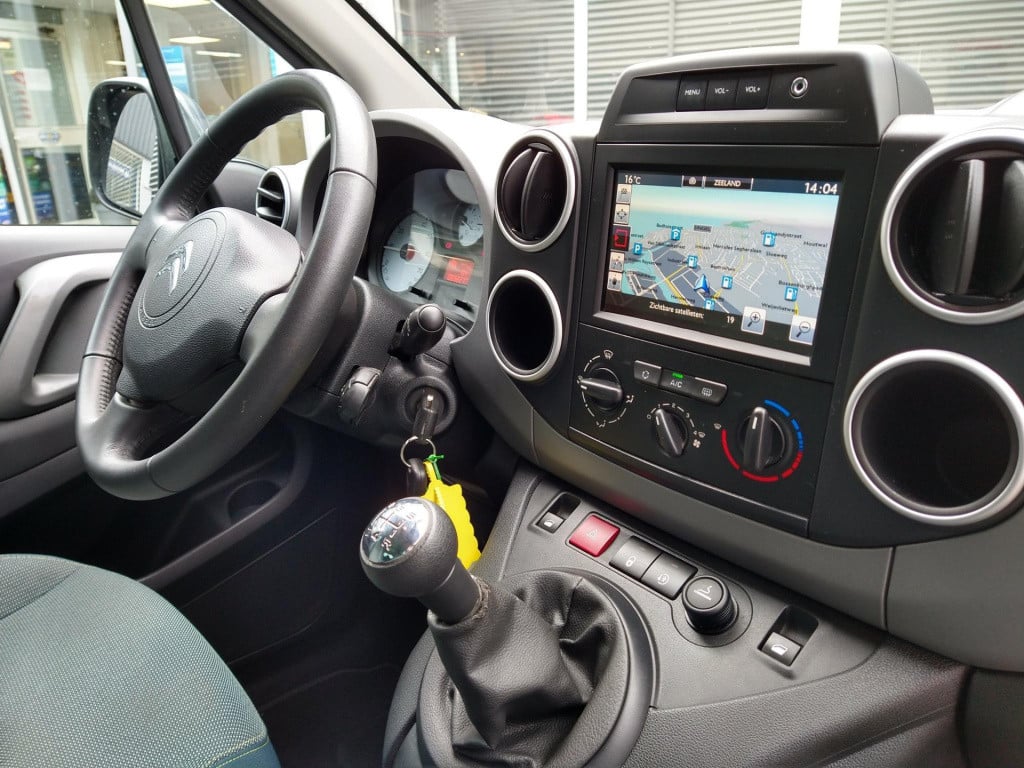 Citroen Berlingo multispace feel 110 nav/cam/park/trekhaak