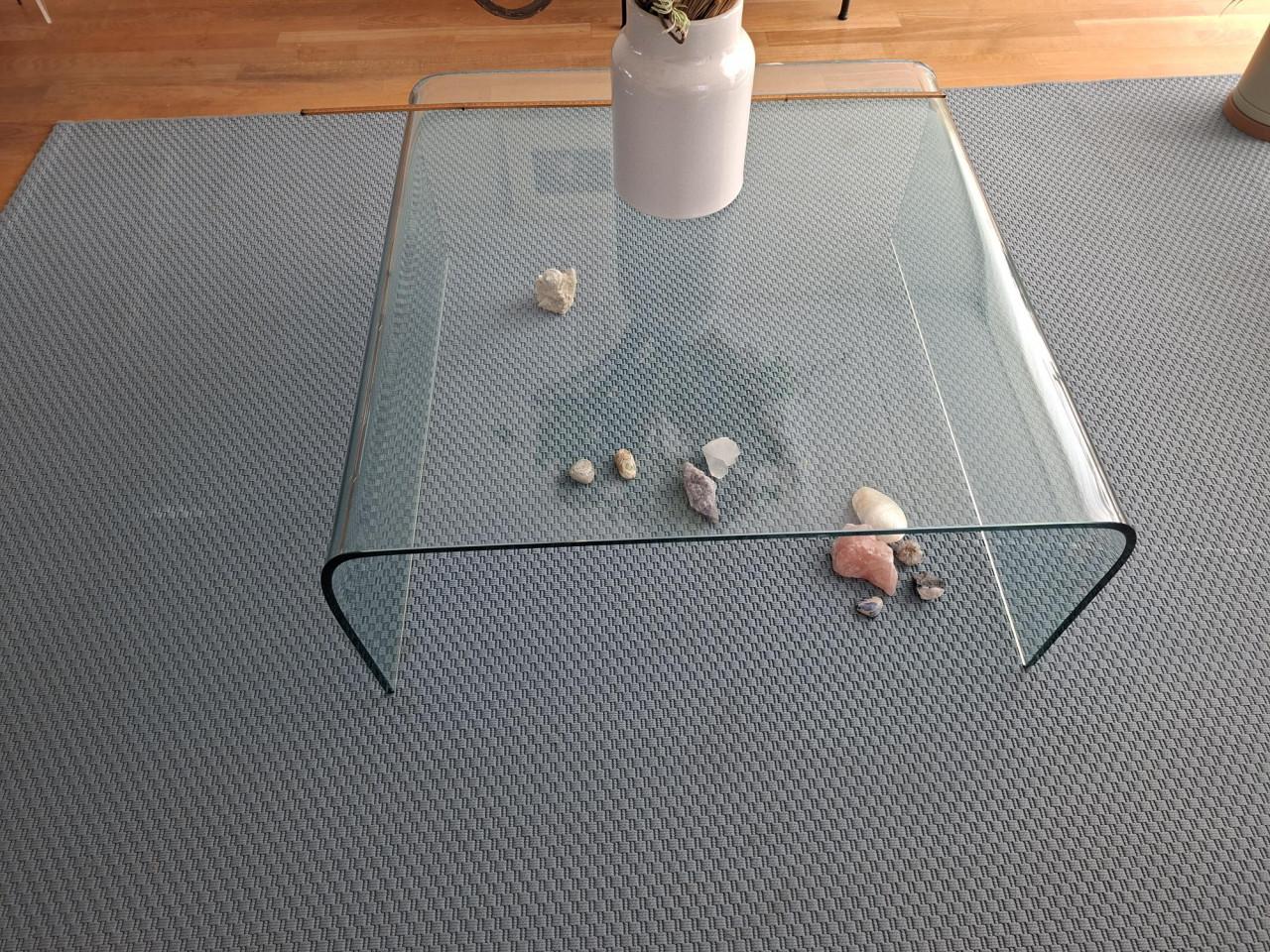 Mooie stevige glazen salontafel