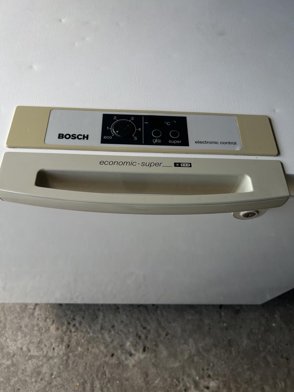 Bosch Economic Super control vrieskist Vriezer 93x85x60 cm. BHD