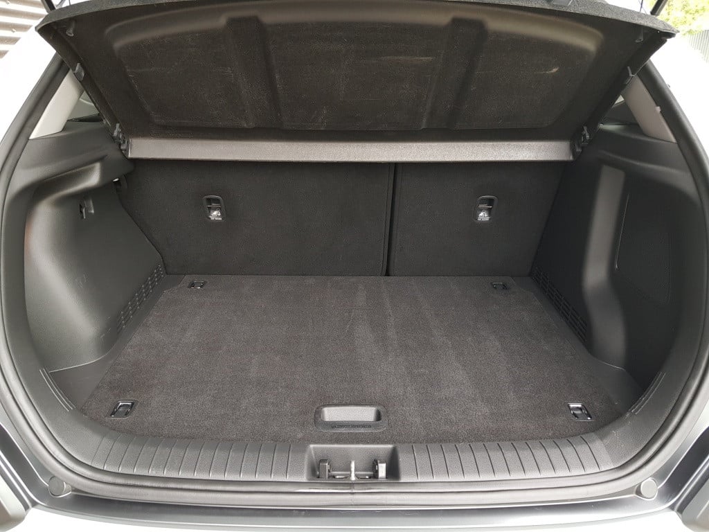Hyundai Kona hybrid fashion