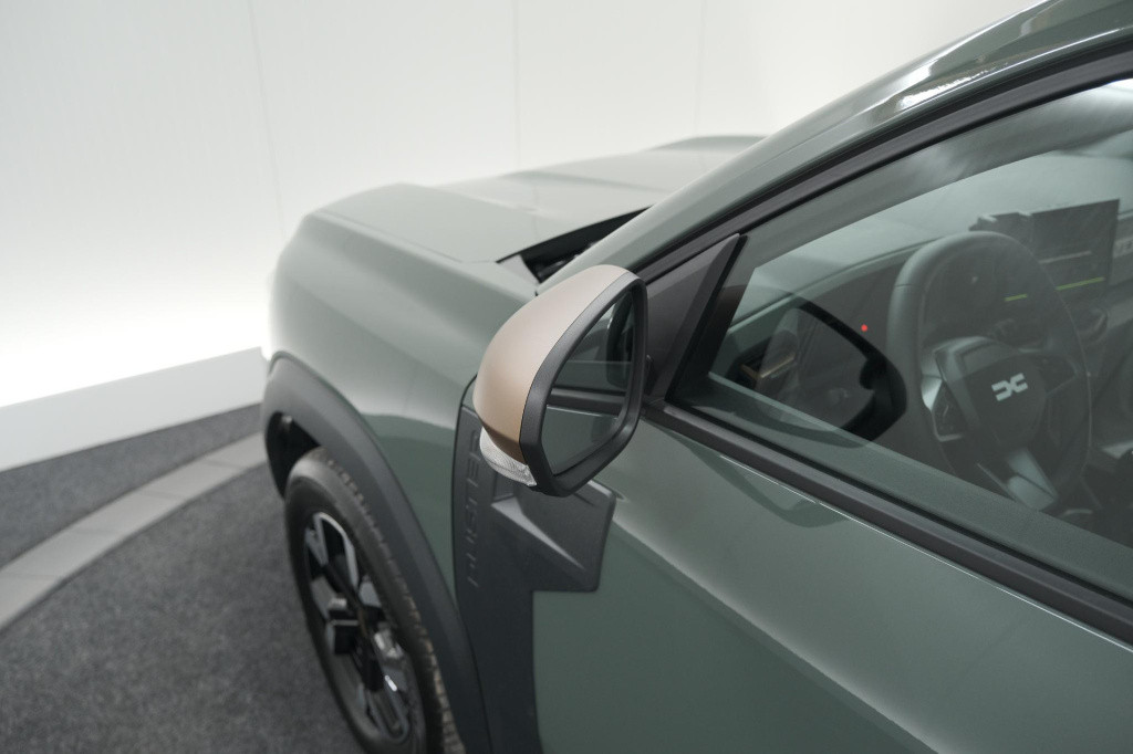 Dacia Duster tce 130 mild hybrid extreme | camera | apple carplay | automat