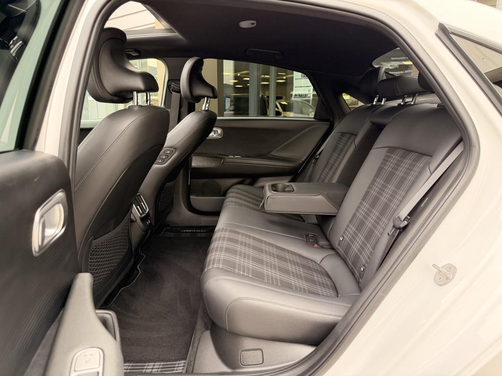 Hyundai Ioniq 6 first edition awd 77.4kwh | soh 100% | 1e eigenaar | dealer