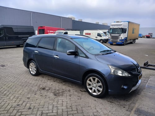 Mitsubishi Grandis