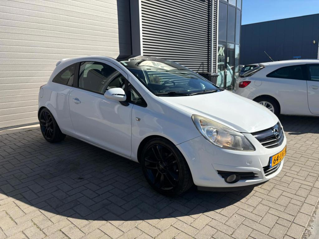 Opel Corsa 1.4-16v color edition/prachtige auto/lichtmetaal/multimedia/nap/