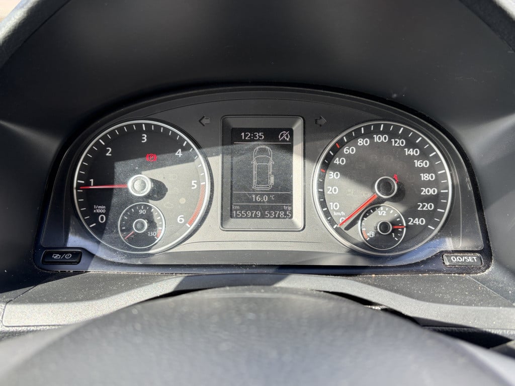 Volkswagen Caddy 2.0 tdi glaswas inrichting.