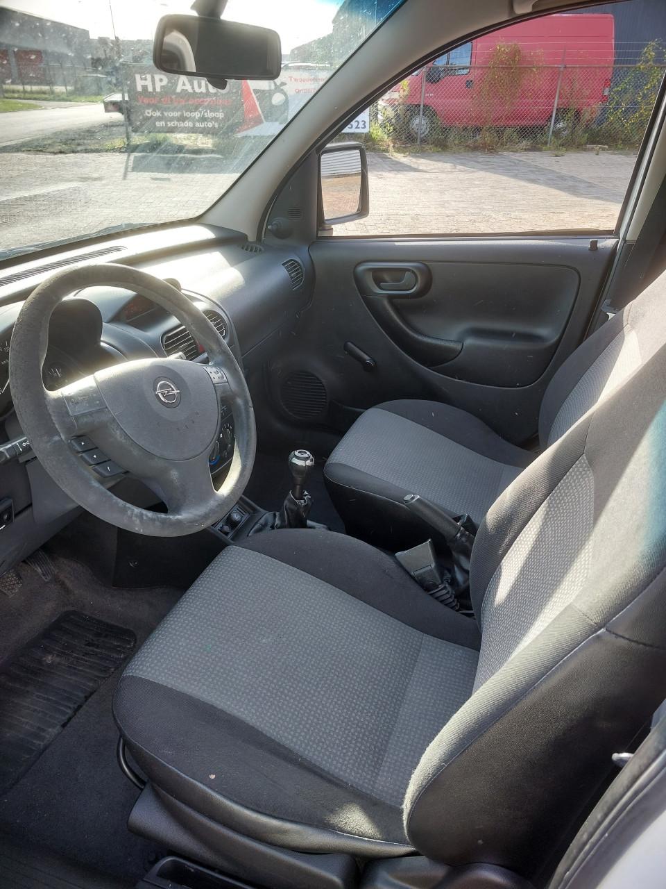 Opel combo bj 2011  2250 euro