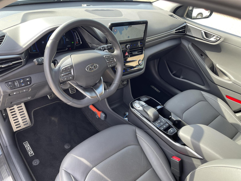 Hyundai Ioniq premium ev 38 kwh *subsidie mogelijk* | navigatie | camera | 