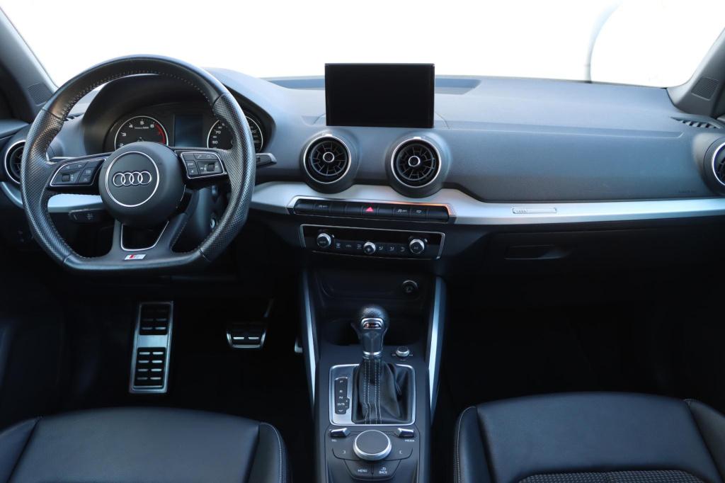 Audi Q2 1.0 tfsi sport airco | navi
