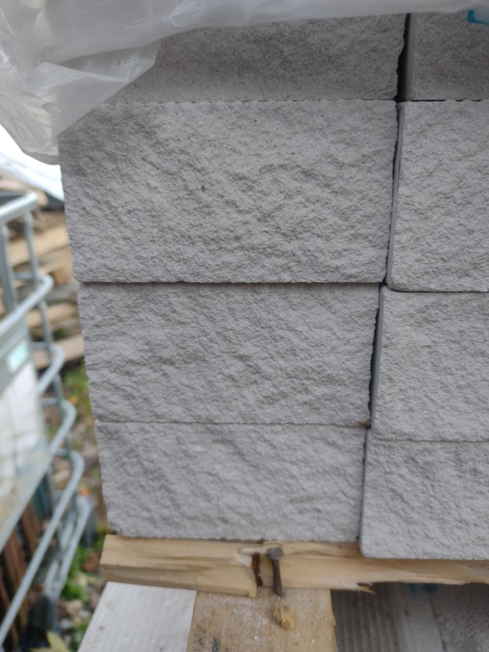 KZK Breuksteen WF Geïmpregneerd Wit Kop – ca. 900 stuks