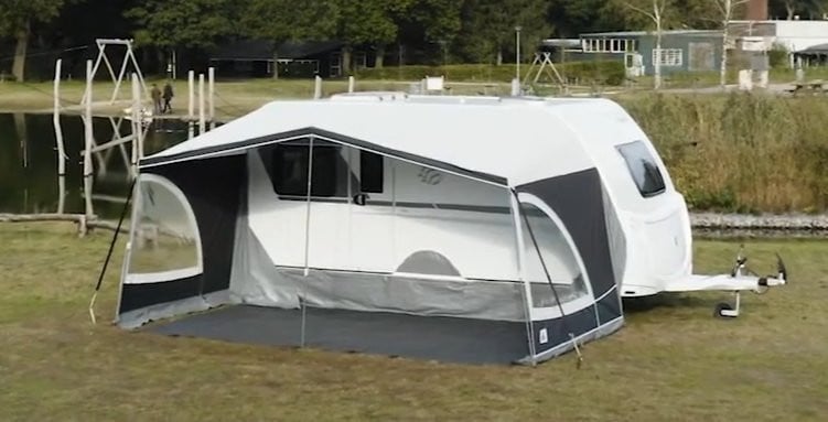 Caravanluifel met voorwand