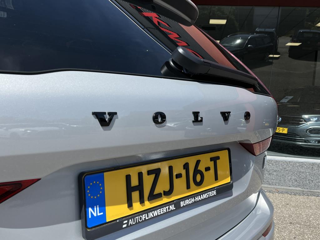 Volvo XC60 2.0 t8 plug-in hybrid awd polestar engineered | bowers&wilkins |