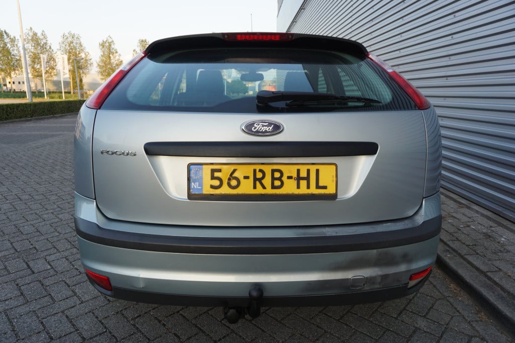 Ford Focus 1.6-16v first edition airco / elektr. ramen / lm velgen / trekha