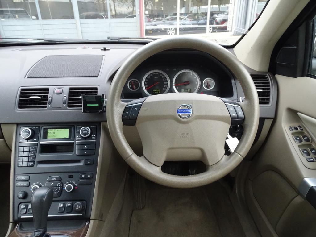 Volvo XC90 2.5 t5 limited edition rhd | 7-zits