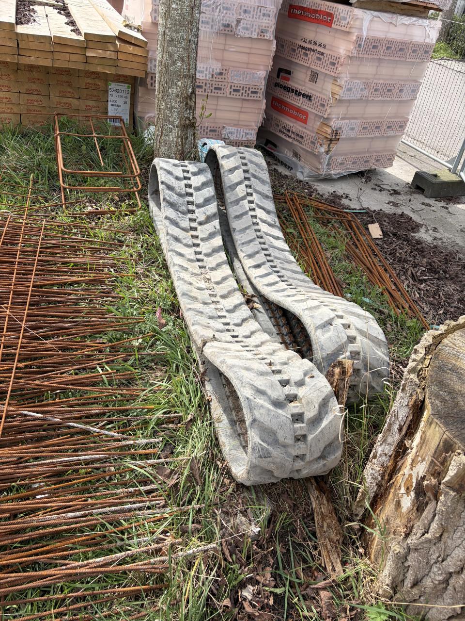 Kubota kx027 rupsbanden