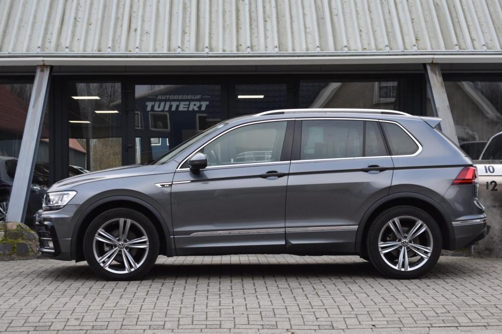 Volkswagen Tiguan 1.5 tsi act r-line | trekhaak | nap | apple carplay | and