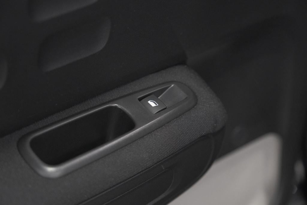 Citroen C3 puretech 110 eat6 business | camera | allseason banden | dodehoe