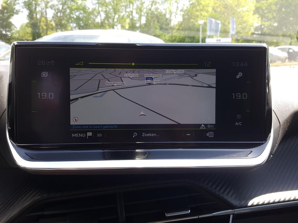 Peugeot 208 allure 1.2 puretech 100pk | 3d-navigatietomtom&bluetooth&dab+ |