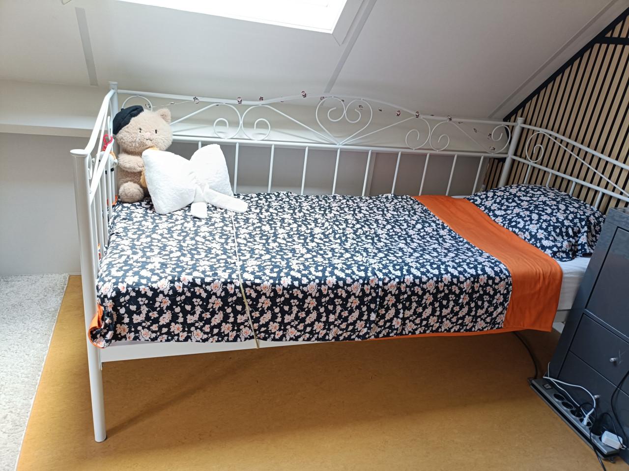 Metalen bed