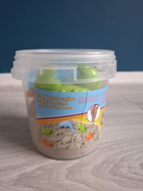 Kinetic sand