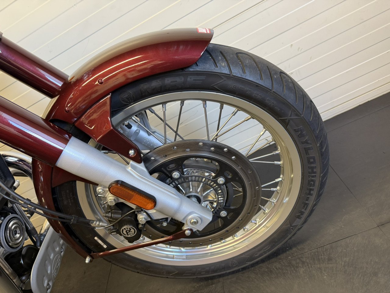 Jonge en zeer nette Royal Enfield Classic 650!