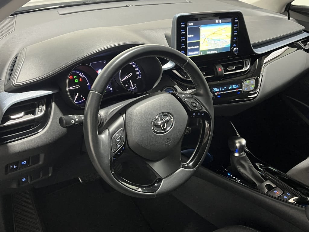 Toyota C-hr 1.8 hybrid dynamic | navi | pdc | camera |