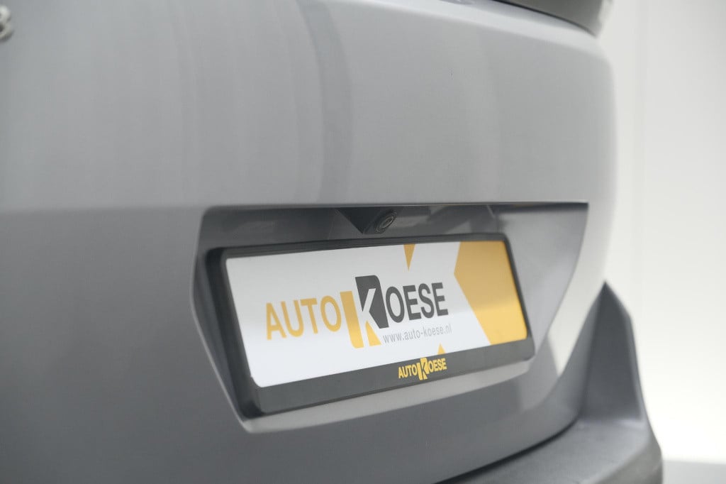 Peugeot 5008 puretech 130 eat8 active pack | 7 zitplaatsen | camera | apple