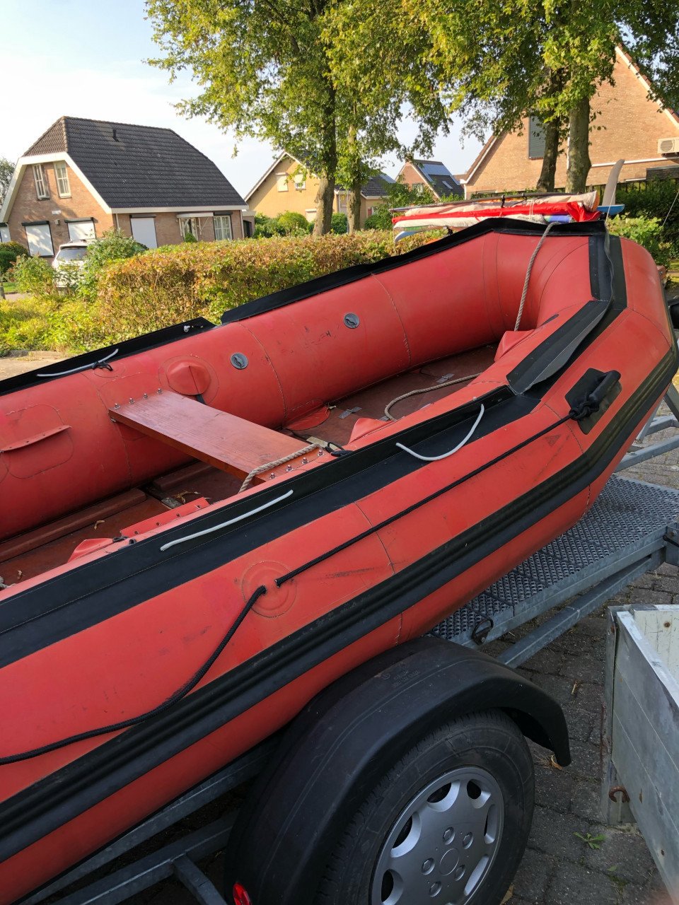 Moter boot zonder trailer