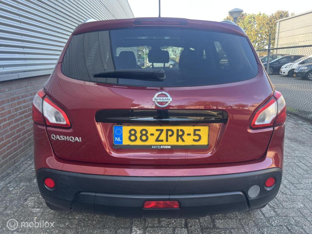 Nissan Qashqai 1.6 connect edition