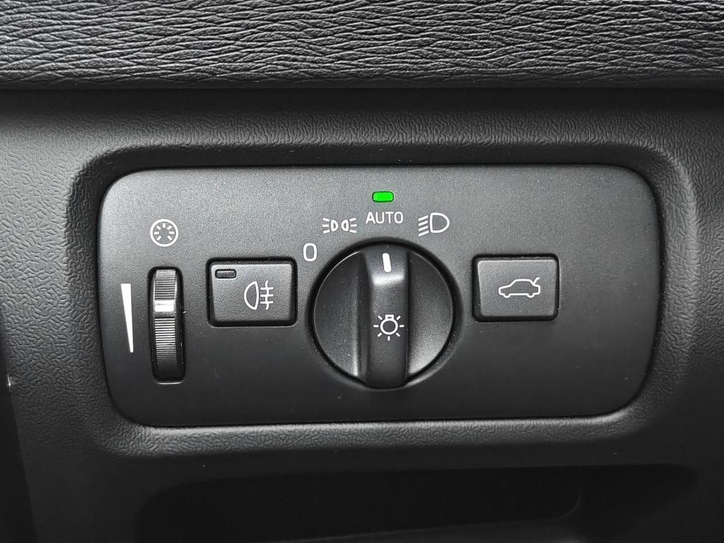 Volvo V40 cross country 1.5 t3 nordic+ luxury