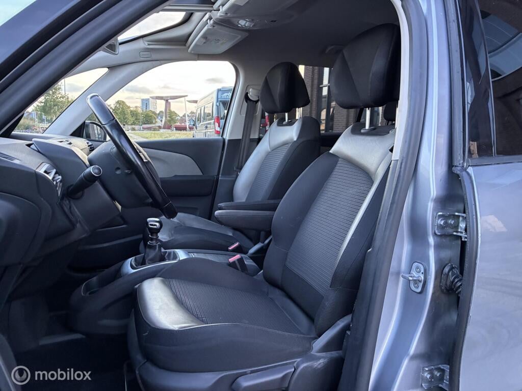 Citroen Grand C4 Spacetourer 1.2 PureTech Shine km182.038 Nap BJ2020